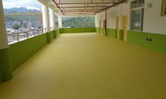貴州望謨縣幼兒園室外黄瓜视频在线看