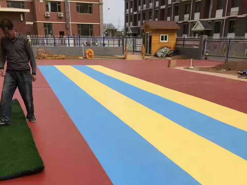 內蒙古呼和浩特市幼兒園室外黄瓜视频在线看